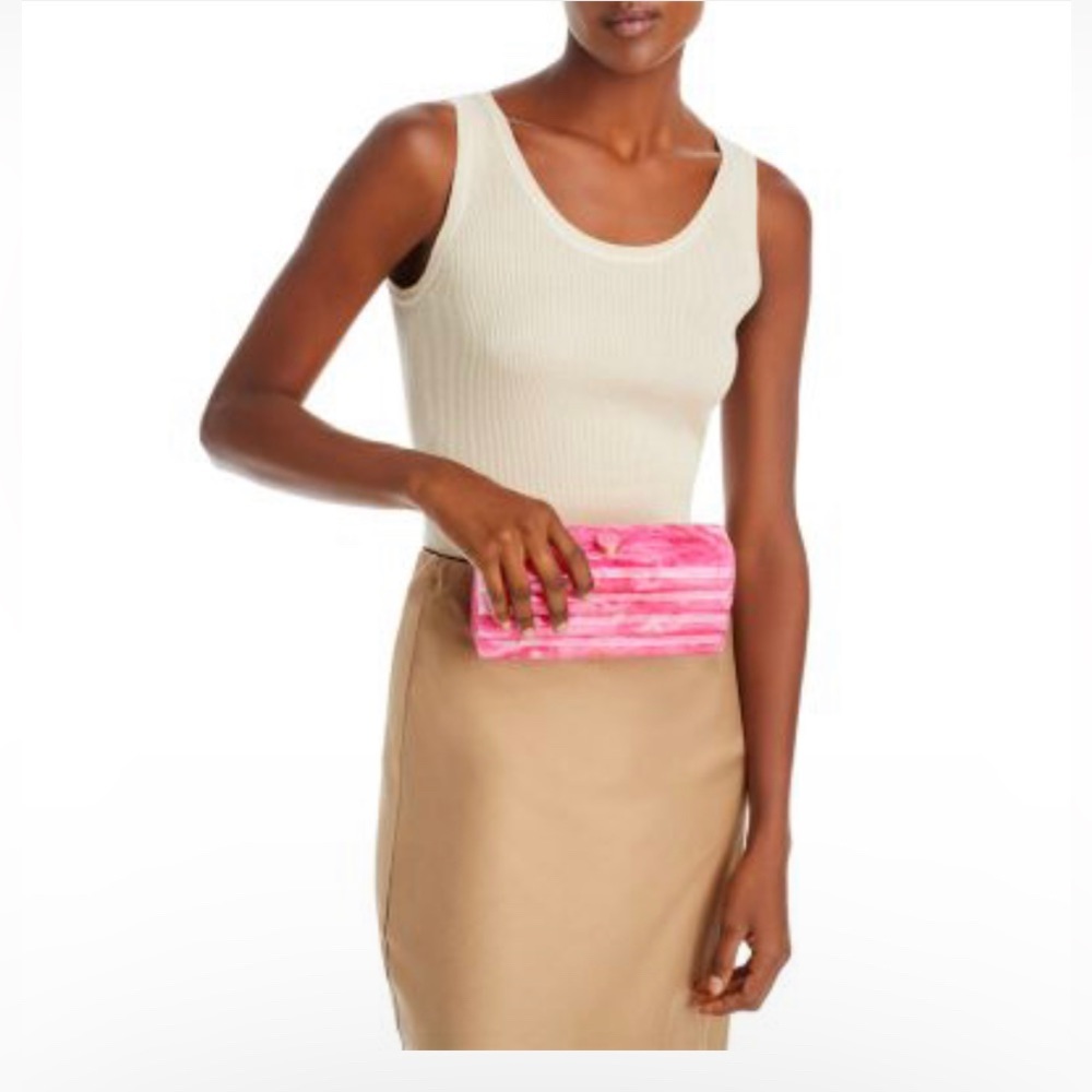 Cult Gaia Enid Box Clutch. Dragonfruit. - Picture 7 of 13